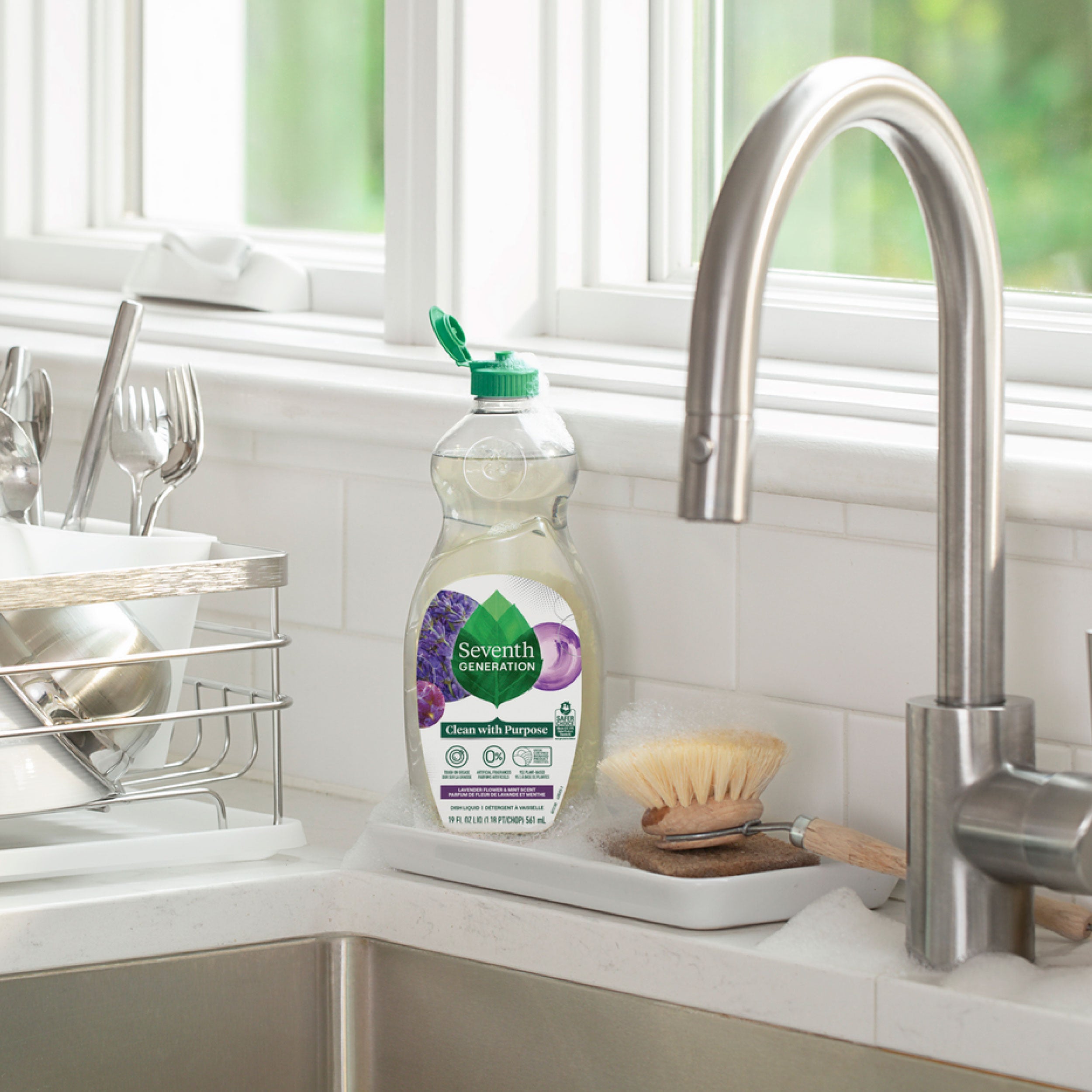 Dish Soap in Lavender Flower & Mint for Kitchen Cleanup