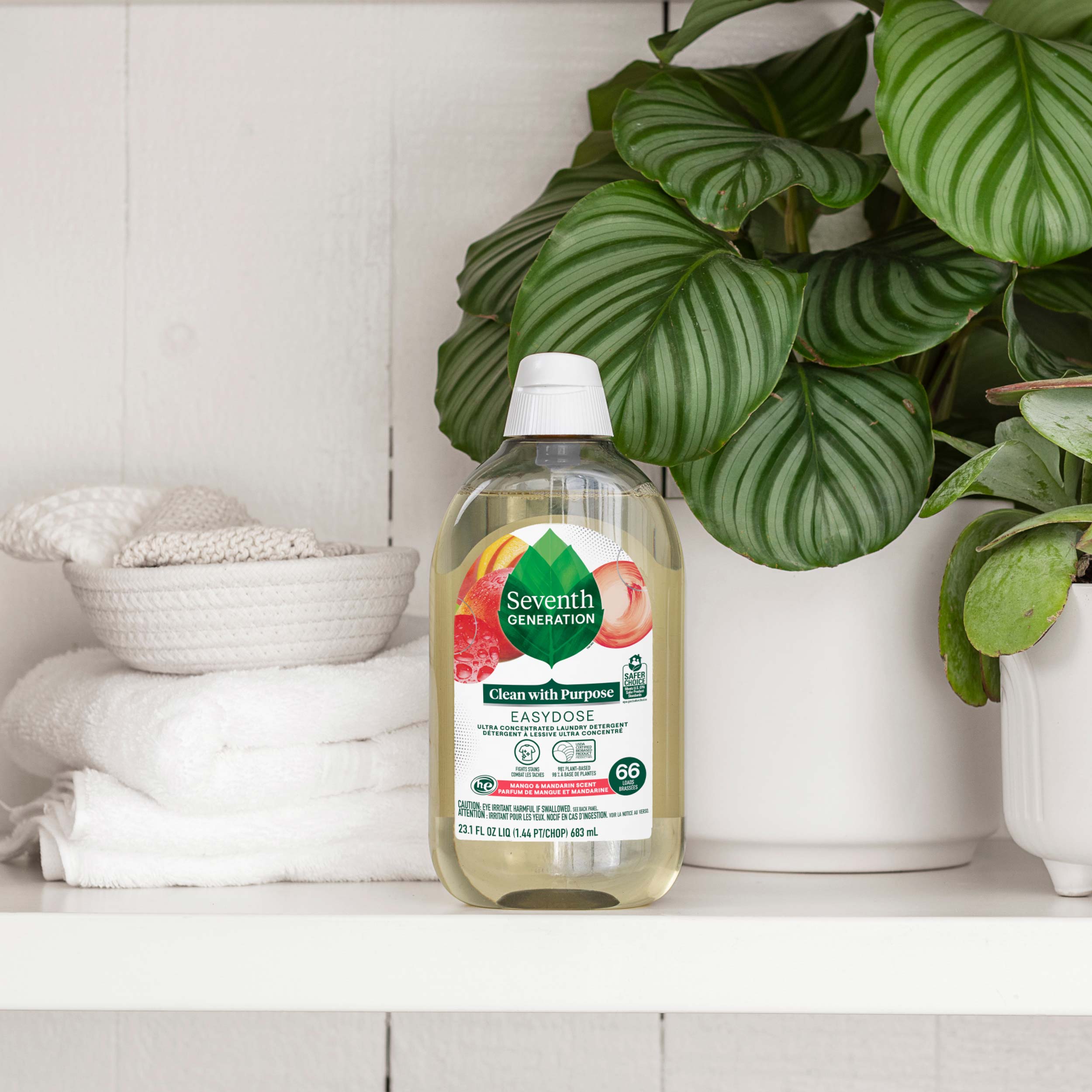 EasyDose™ Ultra Concentrated Laundry Detergent in Mango & Mandarin for Laundry Day